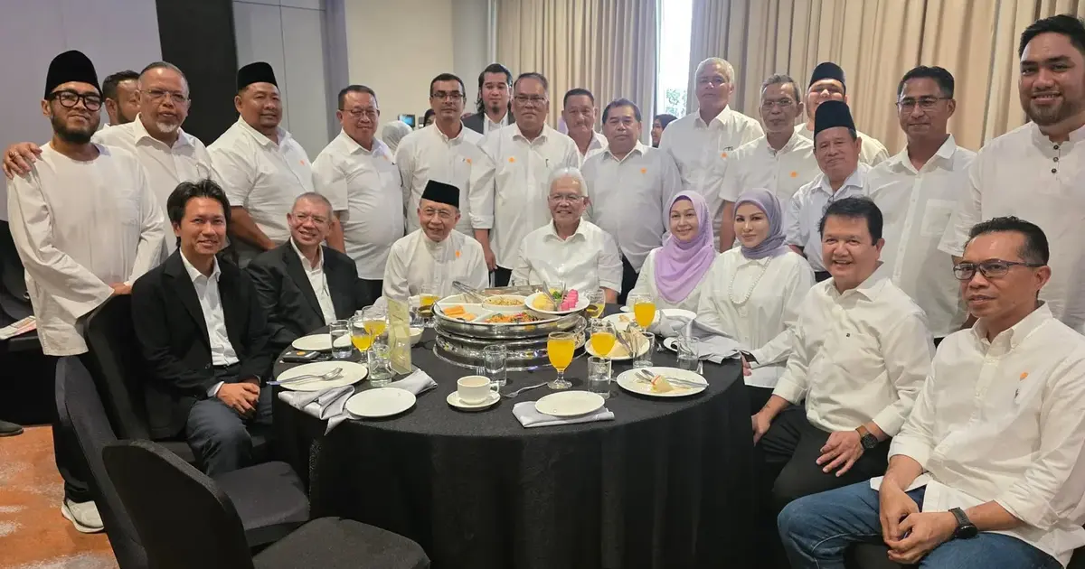 Hamzah Takes Helm of Wawasan as Party Restructures Leadership