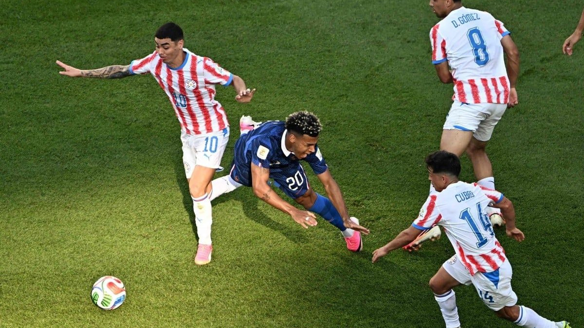 Chinese fans criticize Paraguay's physical approach in World Cup loss to France