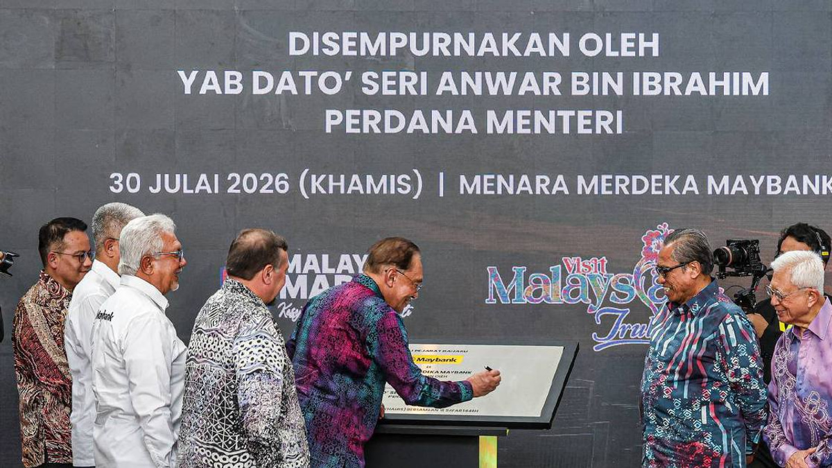 Maybank opens iconic Menara Merdeka headquarters in landmark ceremony