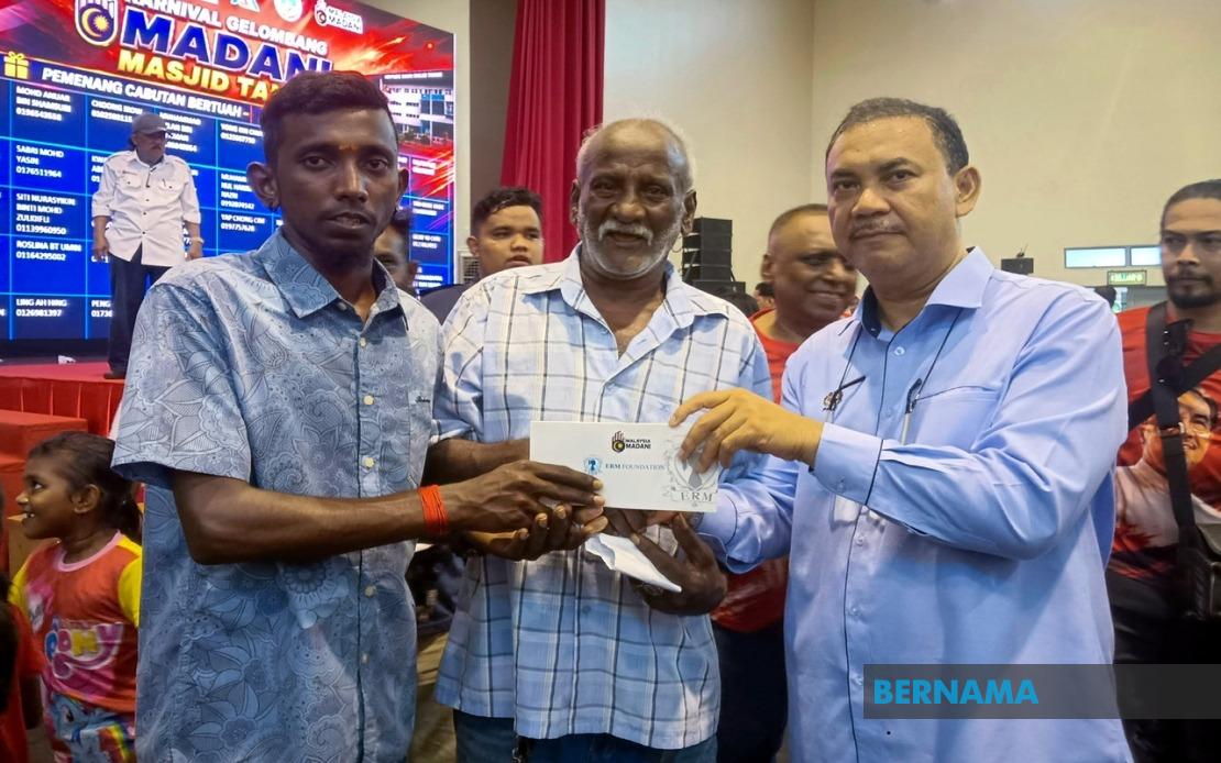 Over 2,000 Masjid Tanah Residents Receive Cash Aid Through MADANI Initiative