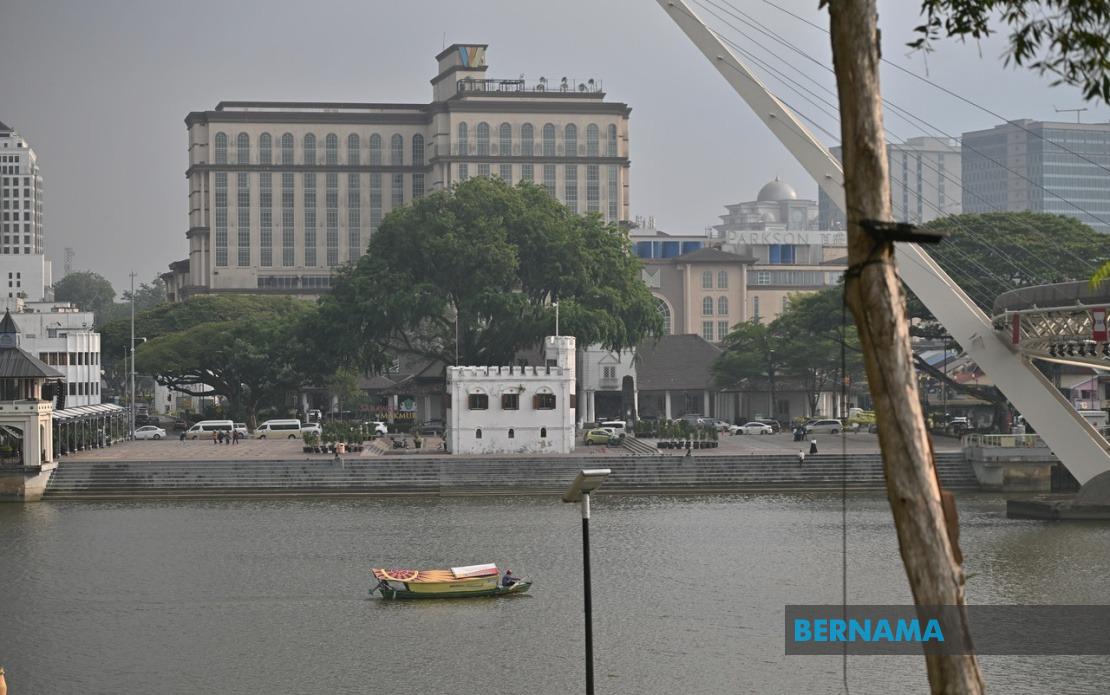Malaysia Must Shift To Preventive Strategy Against Transboundary Haze, Says Lee Lam Thye