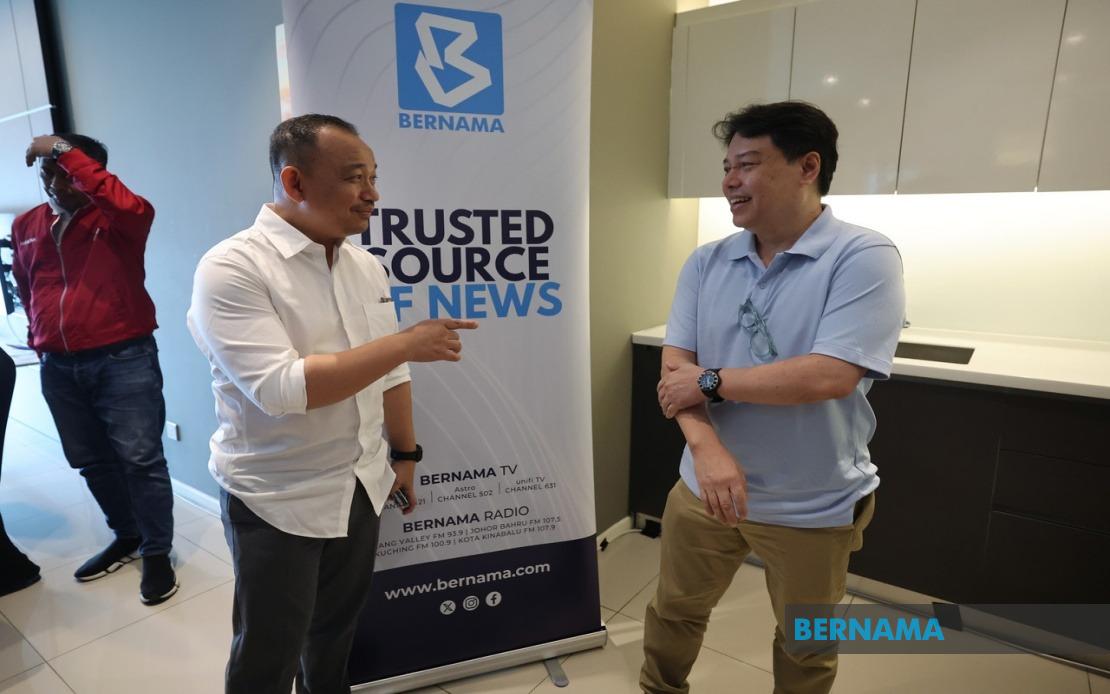 Maszlee Malik Drives Myvi Challenge to Understand Puteri Wangsa Road Woes