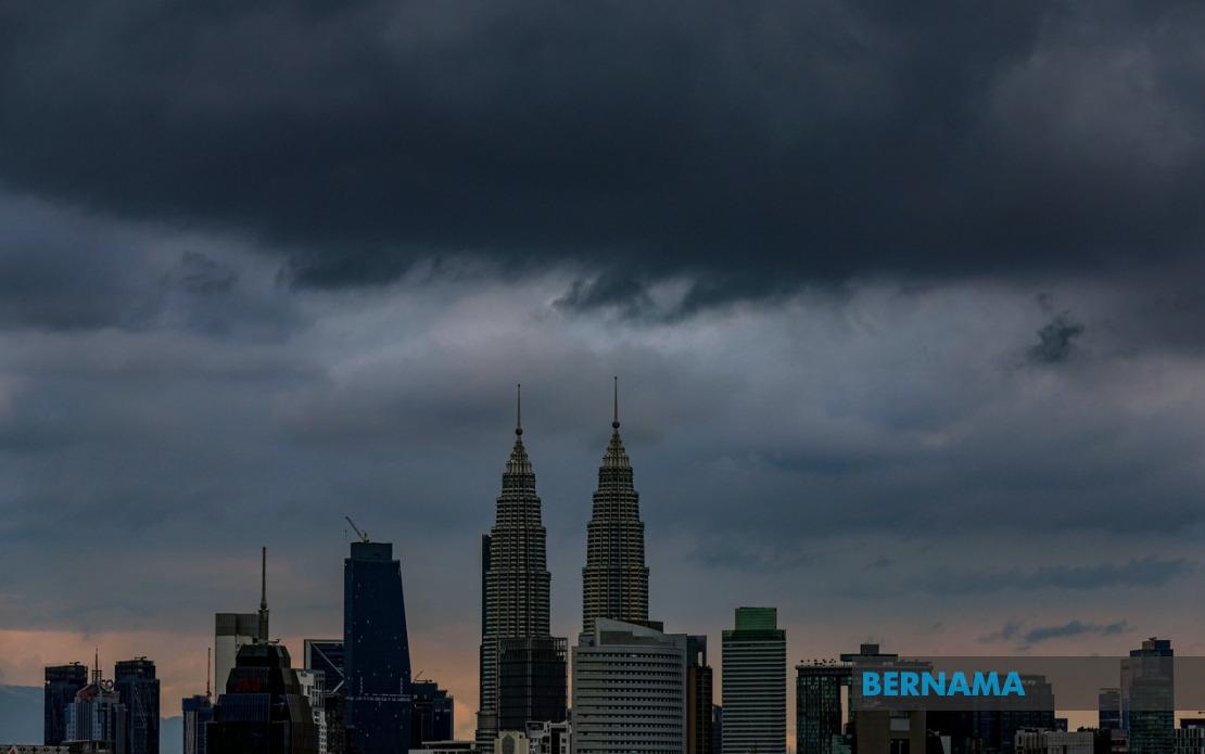 Severe Weather Alert: Thunderstorms and Heavy Rain to Batter 12 States Until Evening