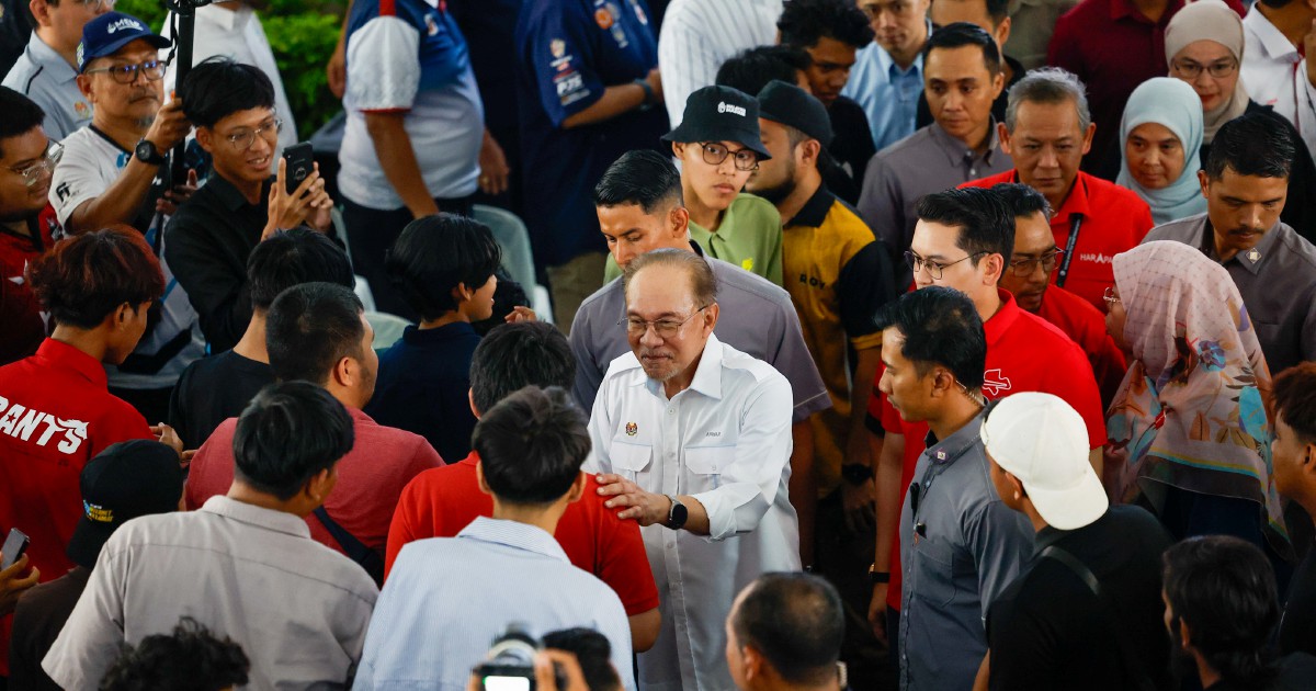 Anwar urges Pakatan to prioritise grassroots effort over polling data in Negri Sembilan race