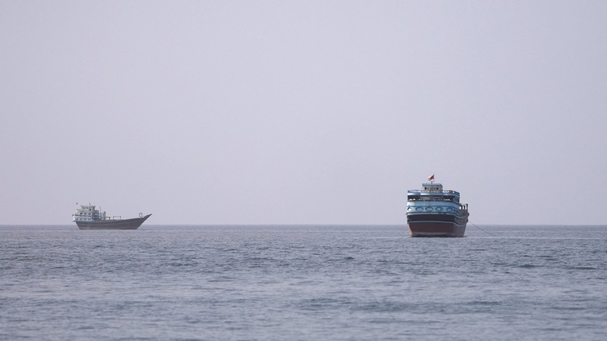 Malaysia's Economy Remains Vulnerable to Oil Volatility Despite Strong LNG Export Position