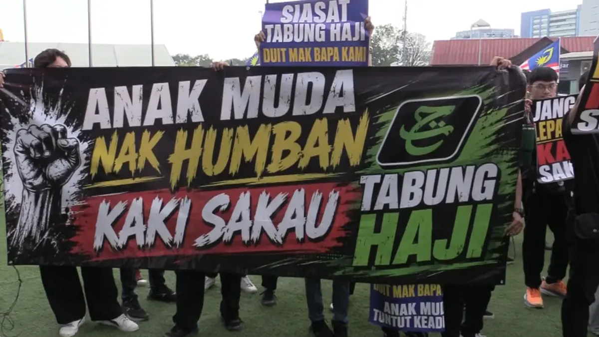 Melaka PKR Members Stage Protest at Party Congress, Call for Urgent Tabung Haji Investigation