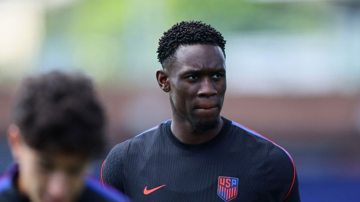 FIFA's Balogun Red Card Reversal Sparks Outcry Over Political Interference in World Cup