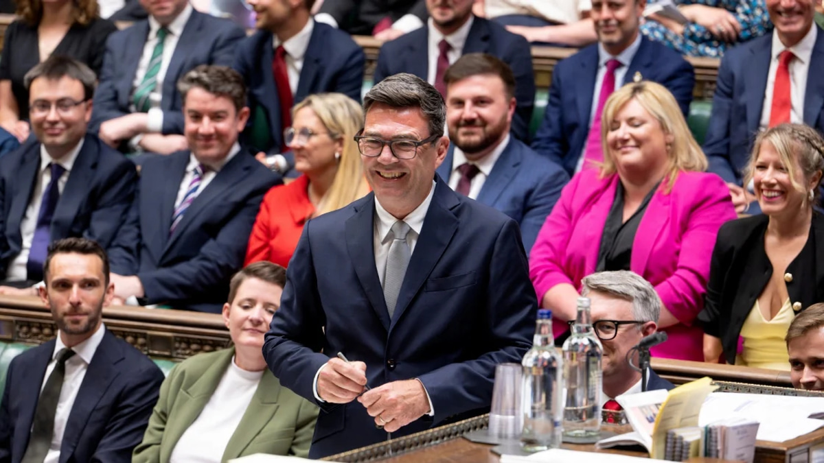 Andy Burnham Eyes Labour Leadership After Starmer Resignation