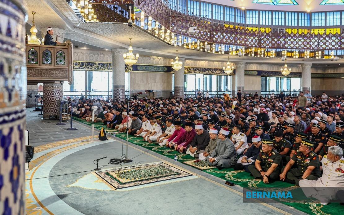 Integrity of People and Leaders Essential to National Defence, Says Grand Imam