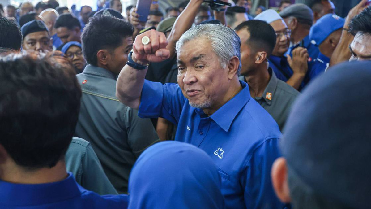 Barisan Nasional Targets Seat Gains in Johor Election, Says Zahid