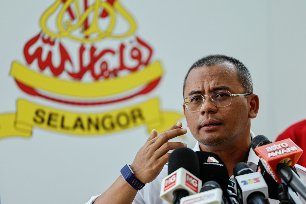 Selangor Chief Minister Warns of Local Networks Protecting Rohingya Refugees, Hampering Enforcement