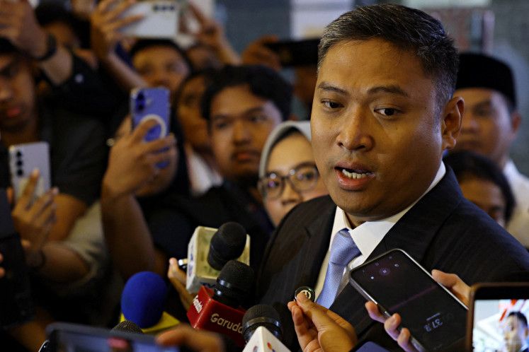 Prabowo's Free Meals Programme Hit by Fresh Crisis as Agency Head Steps Down