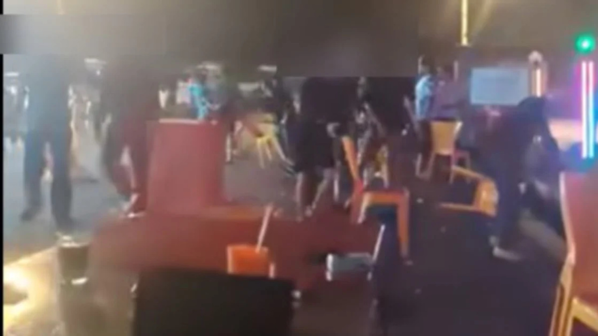 Four Men Arrested After Violent Restaurant Brawl Erupts in Kulai