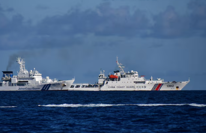 Japan Expels Chinese Coast Guard Ships from Waters Near Senkaku Islands