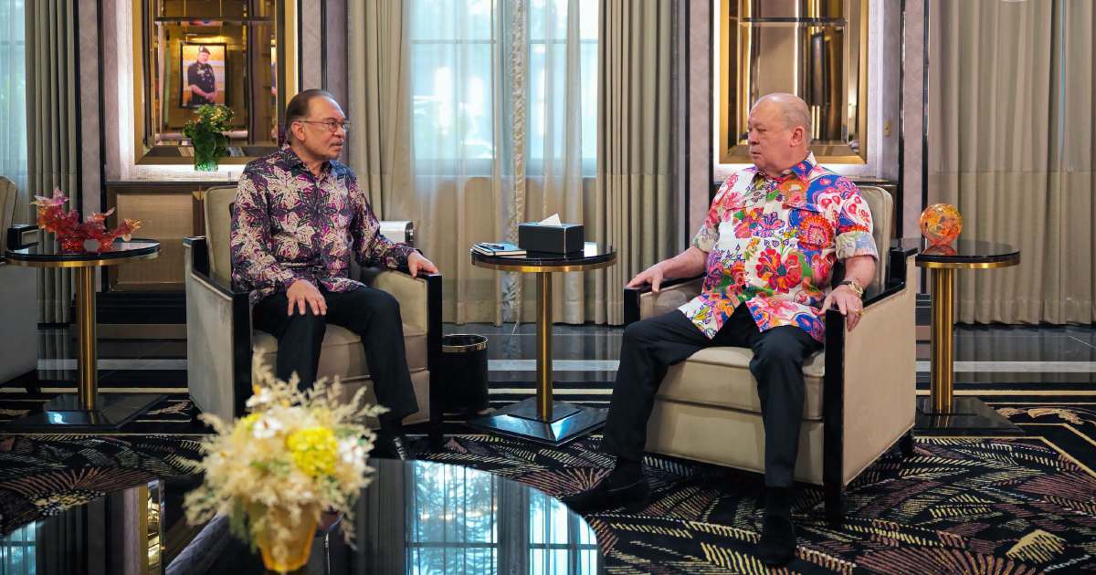 King meets PM Anwar as Malaysia prepares for 69th National Day