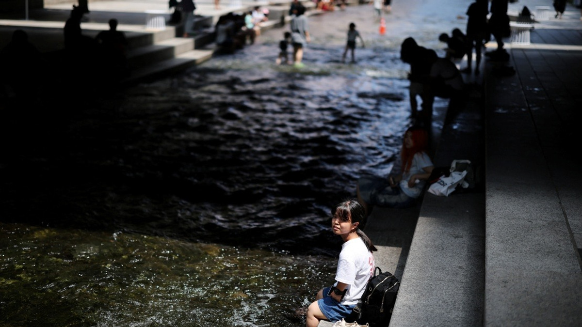 Seoul Issues First-Ever Highest Heat Warning as Temperature Soars to 38°C