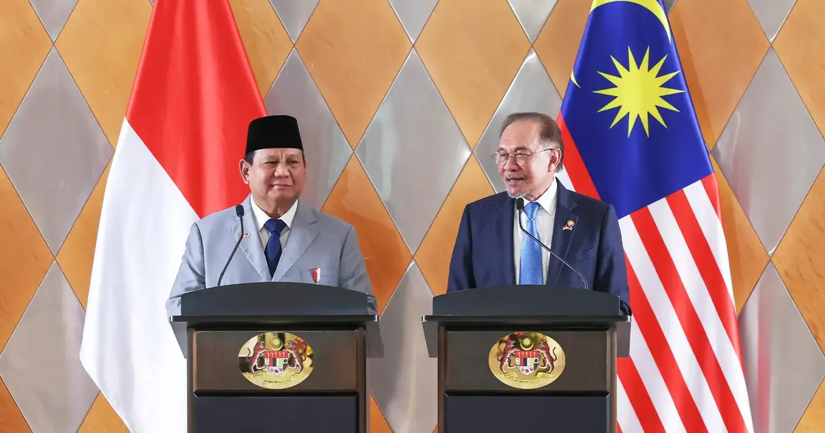 Anwar Urges Prabowo to Intervene in Felda's RM2 Billion Eagle High Stake
