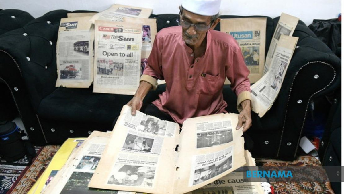 Veteran Cameraman Reflects on Three Decades Capturing Malaysia's Most Pivotal Moments