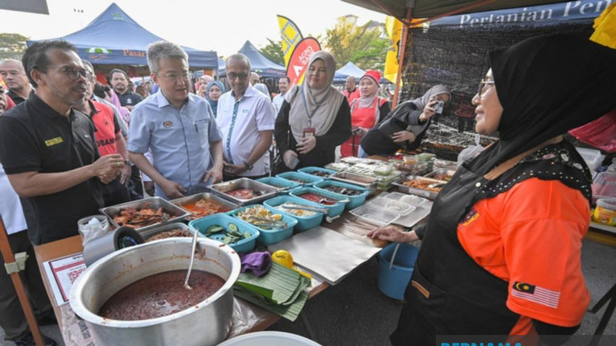 Government Channels RM9.8 Billion Into Microfinance Push for Small Traders
