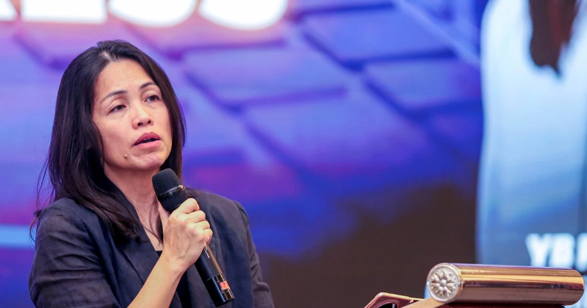 Deputy Minister Teo Urges J-Kom Chief to Mind Words on Sensitive Issues