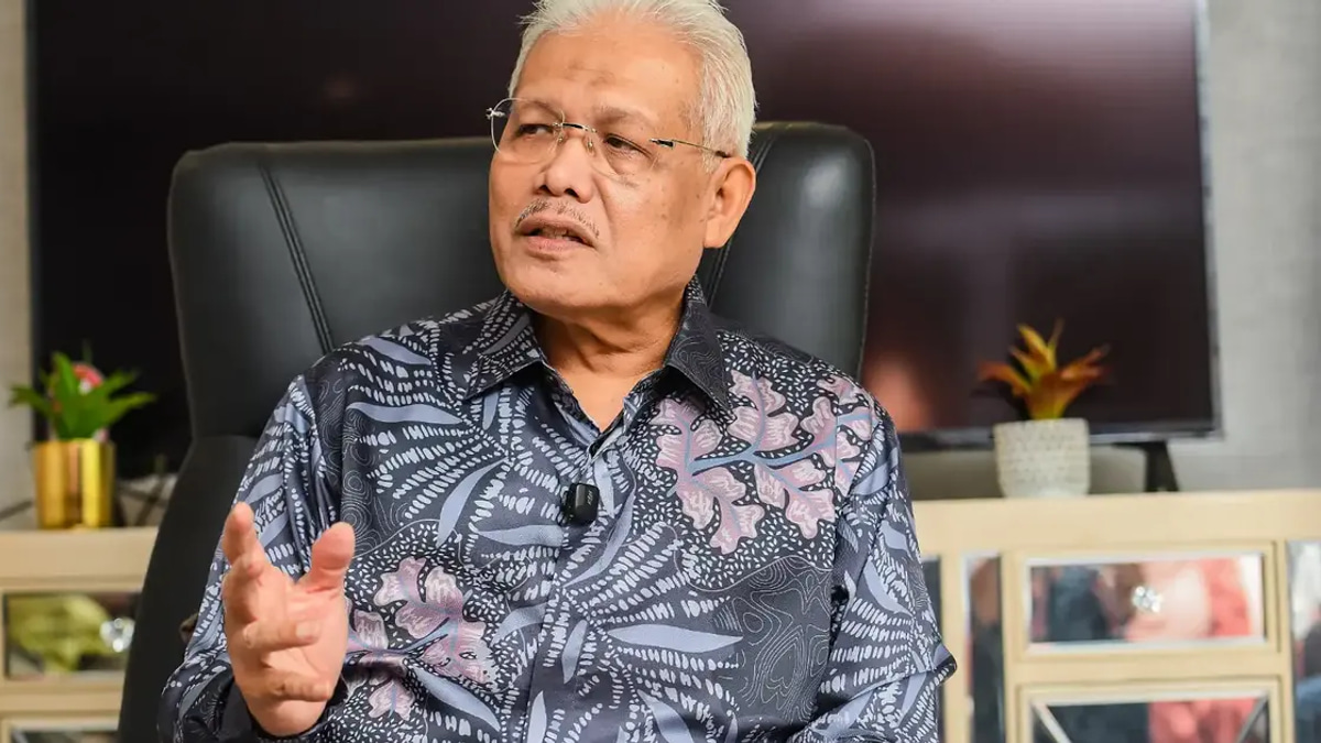 Hamzah's Political Comeback Signals Perikatan Nasional's Shift Toward Moderate Positioning