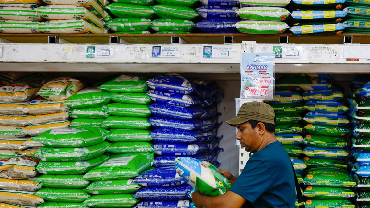 Malaysia's Rice Reserves Secure for Six Months as Geopolitical Tensions Rise