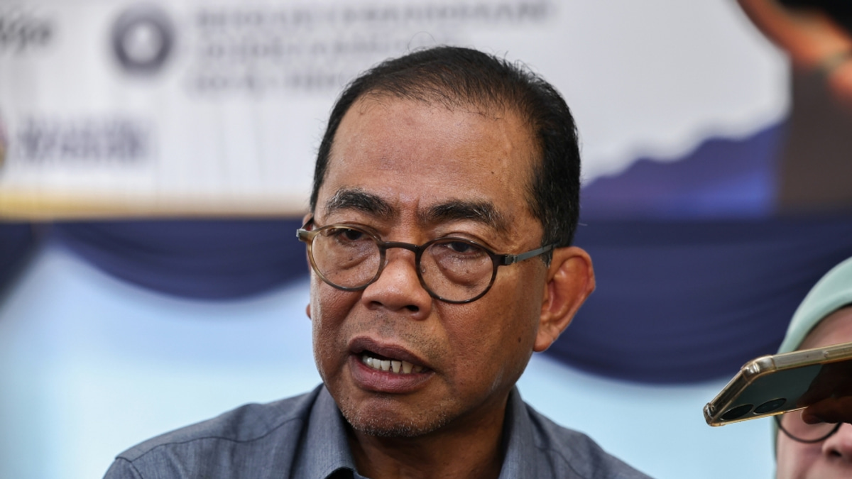 Malaysia's Defence Ministry Clarifies Military Exercise Authority Without State Royal Consent