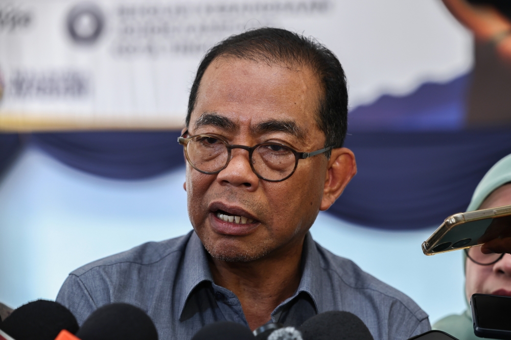 Malaysia's Defence Ministry Clarifies Military Exercise Authority Without State Royal Consent