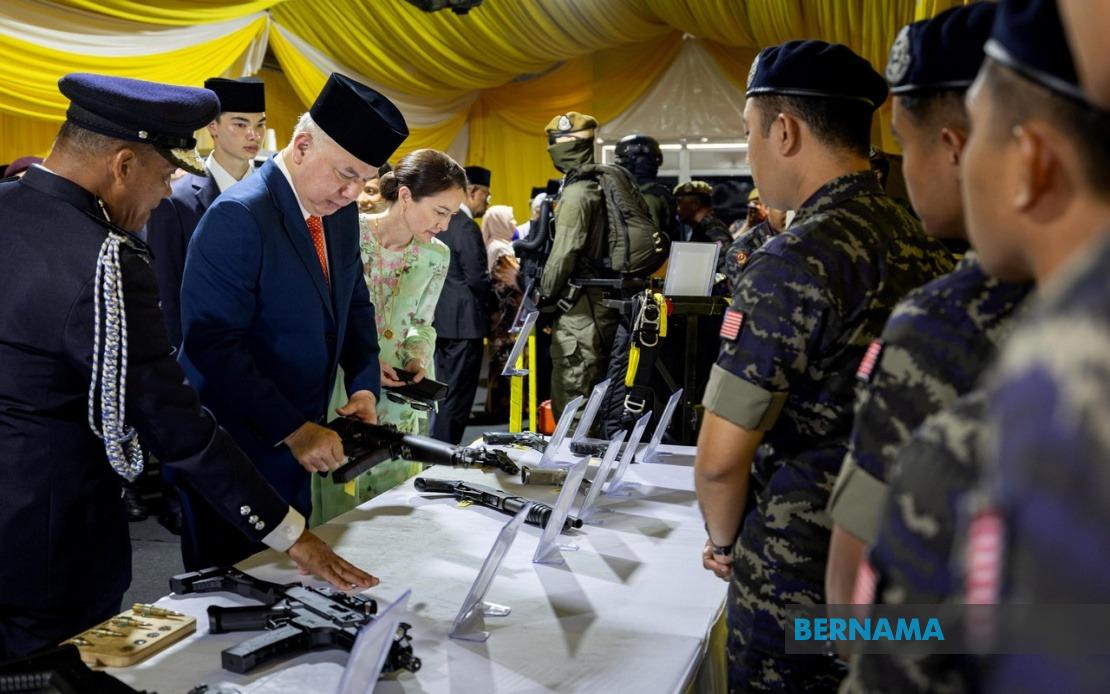 Sultan Nazrin Shah Opens New RM206 Million Commando Base in Perak