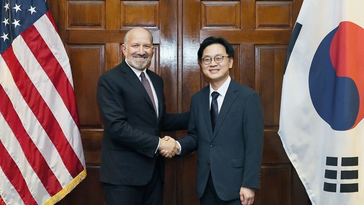 South Korea's Trade Minister Heads to Washington as Tariff Threats Mount