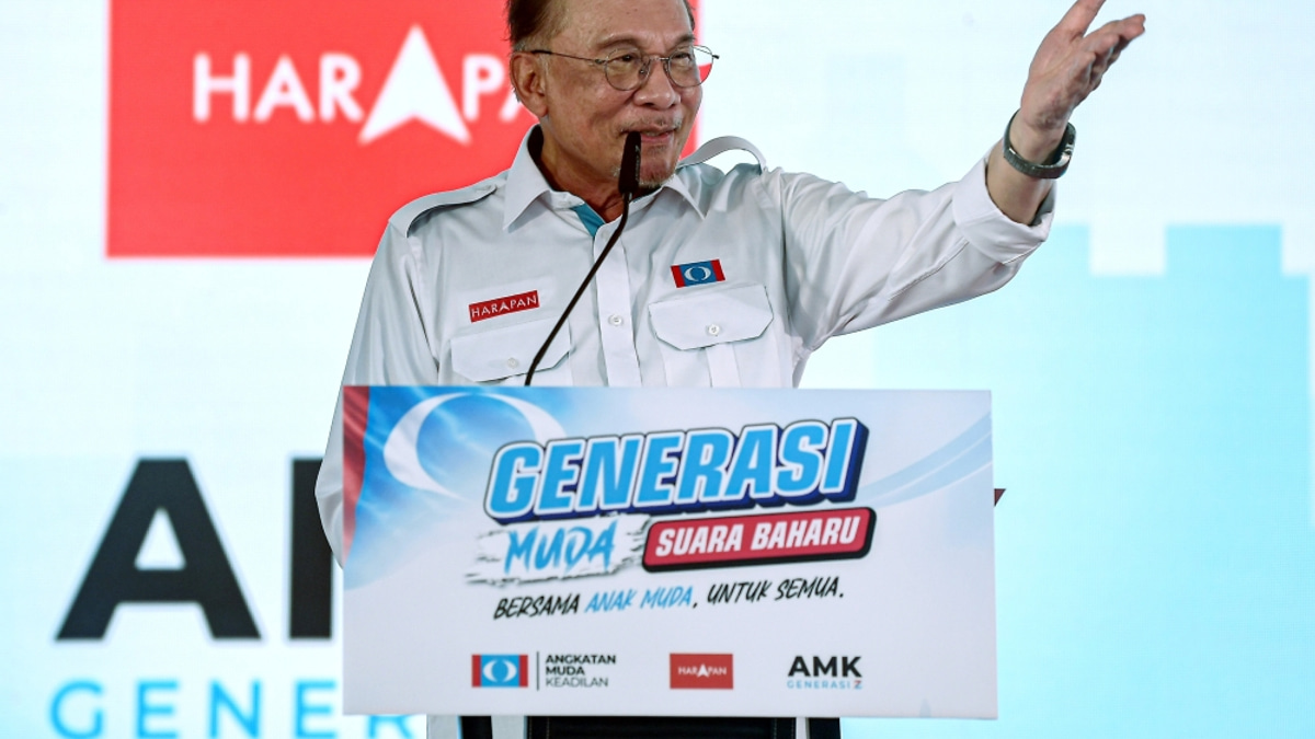 Anwar Ibrahim Urges New Generation to Break Cycle of Fear-Based, Race-Centric Politics