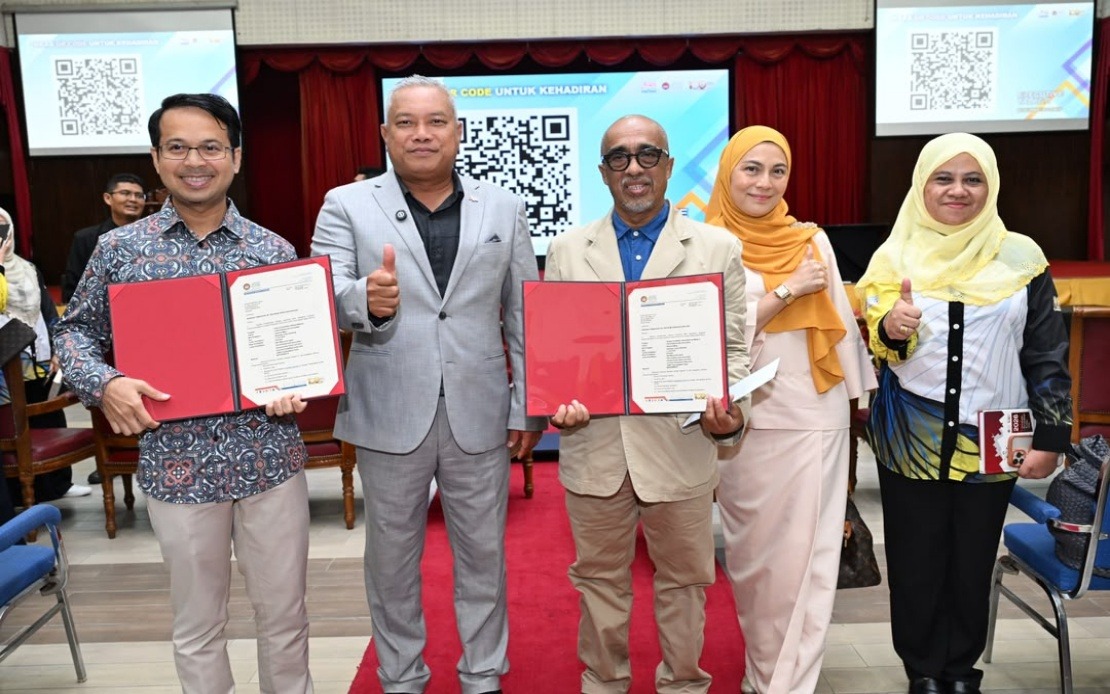 Veteran Actor Sabri Yunus, TV Personality Fedtri Yahya Pursue Master's Degrees at UPSI via Experiential Learning