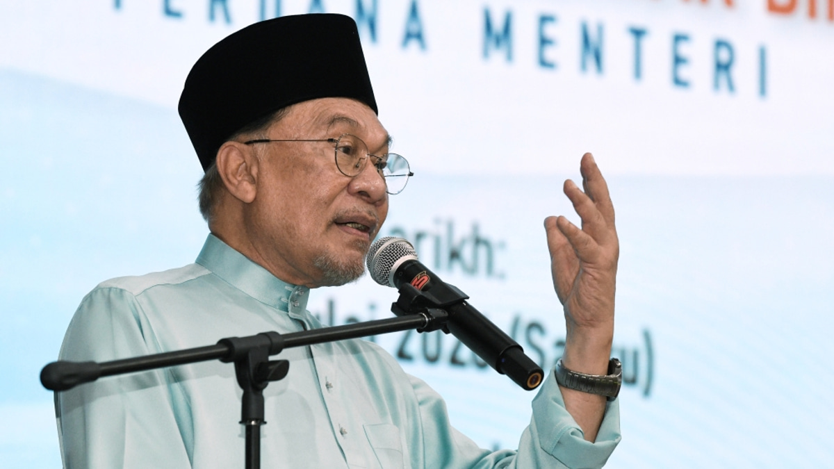 Anwar Rebukes Kedah MB Over Divisive Remarks, Urges National Cohesion