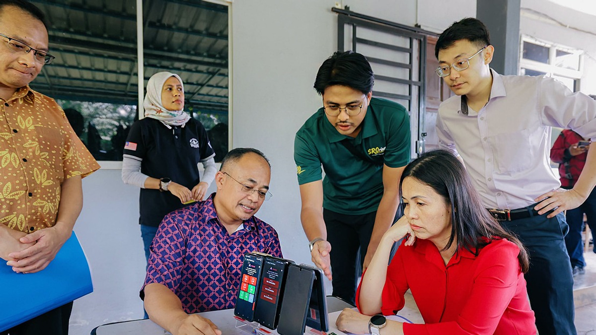 New Telecom Tower To Resolve Internet Connectivity Crisis in Kampung Seberang Gajah