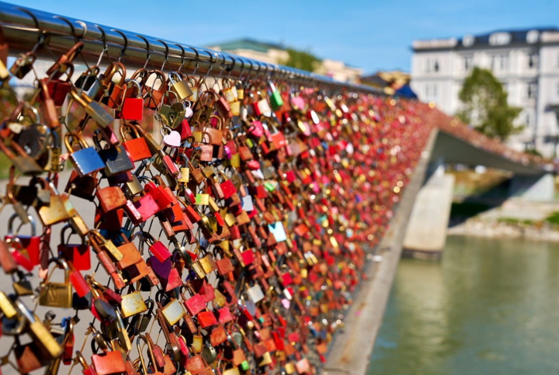 Jakarta's Love Lock Bridge Plan Ignites Debate Over City Priorities and Infrastructure Spending