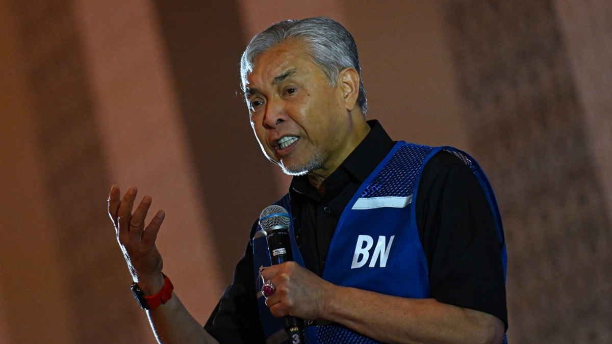 Ahmad Zahid Defends BN Manifesto Against Plagiarism Claims, Insists on Original Policy Direction