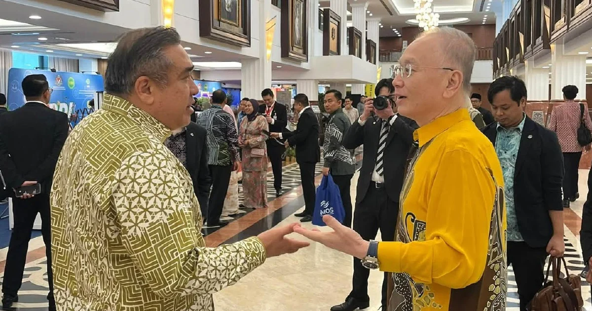 Political Rivals Set Aside Differences in Parliament as Johor Election Campaign Intensifies