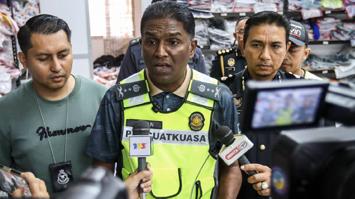 Over Half a Million Ringgit in Counterfeit FIFA World Cup Jerseys Seized in Nibong Tebal Raid