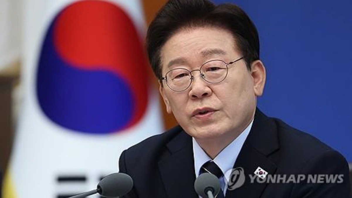 South Korea's Lee Rules Out Second Term, Dismisses Constitutional Revision Speculation