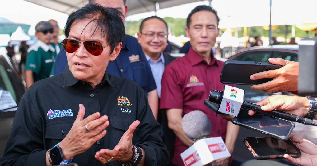 Azalina Predicts Broad Support for AG-Prosecutor Separation Bill