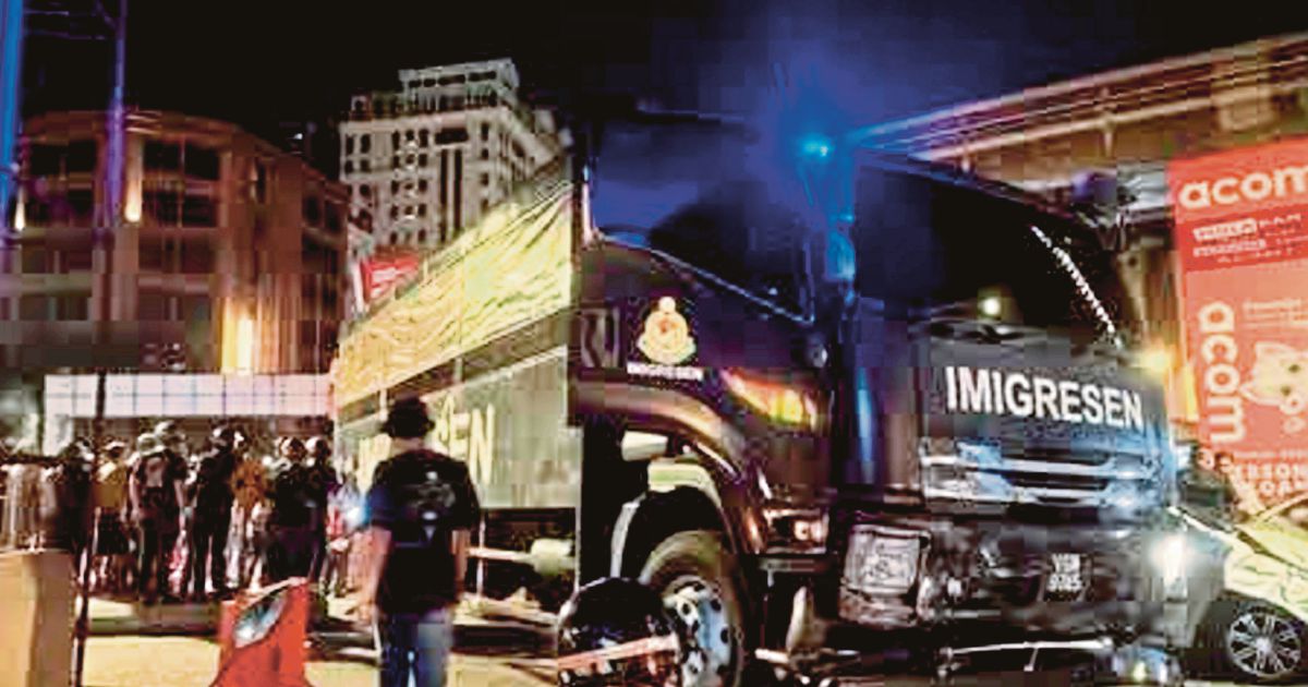 Two Drivers Held in Custody as Police Investigate Fatal Immigration Lorry Crash That Claimed Three Lives
