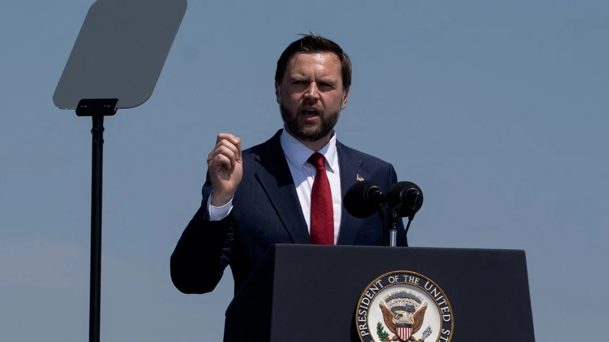 US Vice President Vance Critiques British Leadership, Voices Hope for Reform Under New Government
