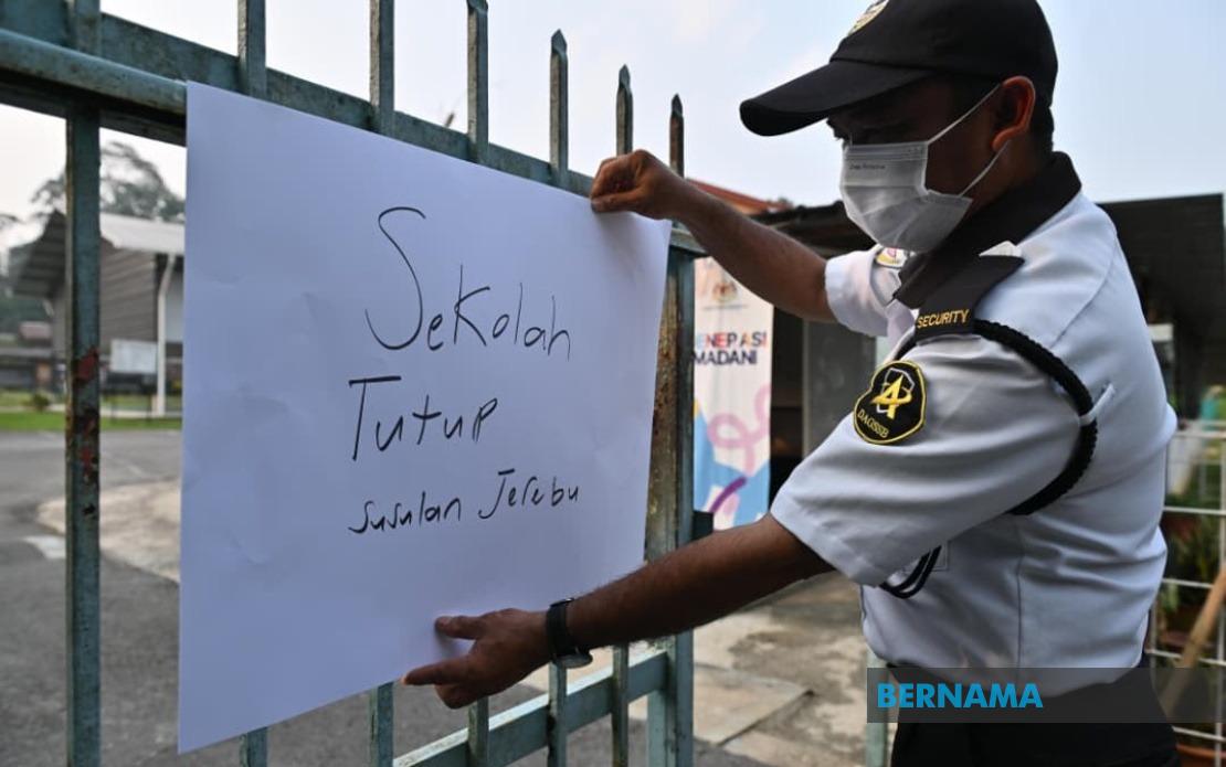 Haze Crisis Forces 108 Serian Schools to Close as Air Quality Plummets
