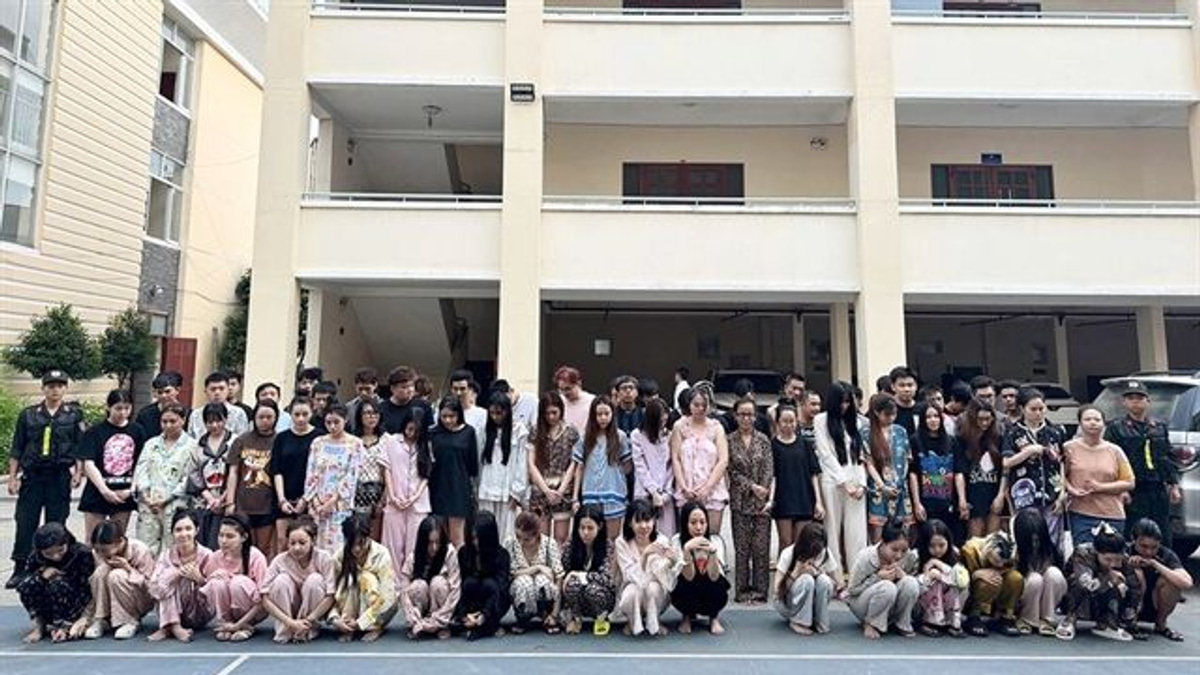 Vietnam Arrests 65 in Major Drug-Laced E-Cigarette Trafficking Bust; Four Malaysians Detained