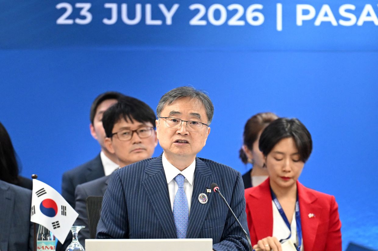 Seoul's North Korea diplomacy fractures as ministers clash over engagement strategy