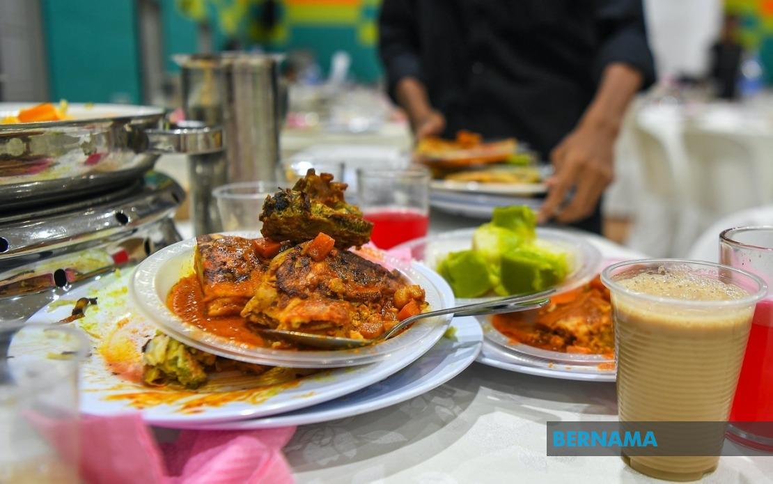 Malaysia's Rising Income Drives Household Food Waste, Says Retiring Chief Statistician