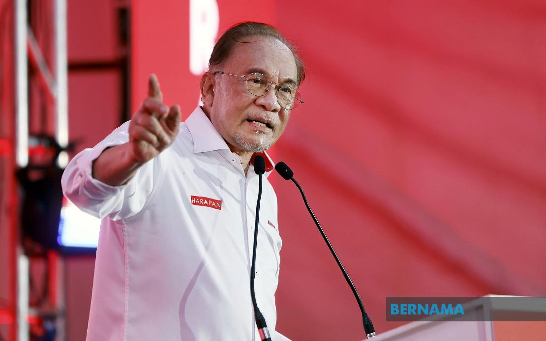 Johor Needs Visionary Leaders with Courage to Act, Says Anwar