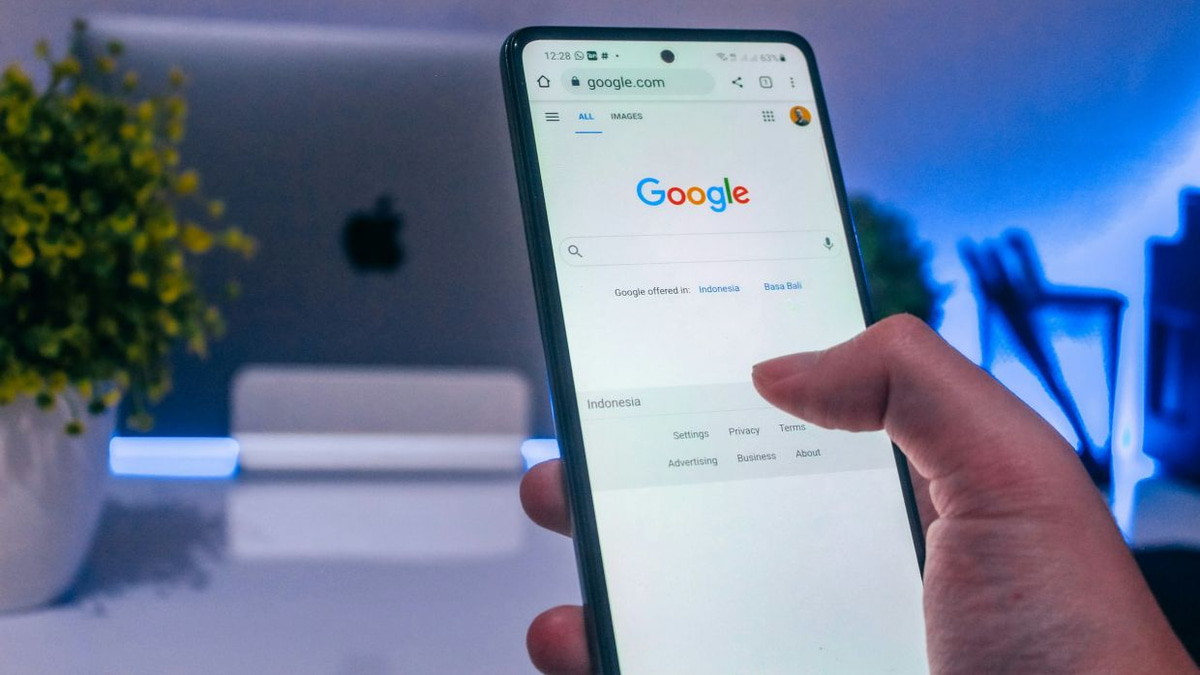 Switzerland Opens Antitrust Probe Into Google's Removal of Android Search Choice Feature
