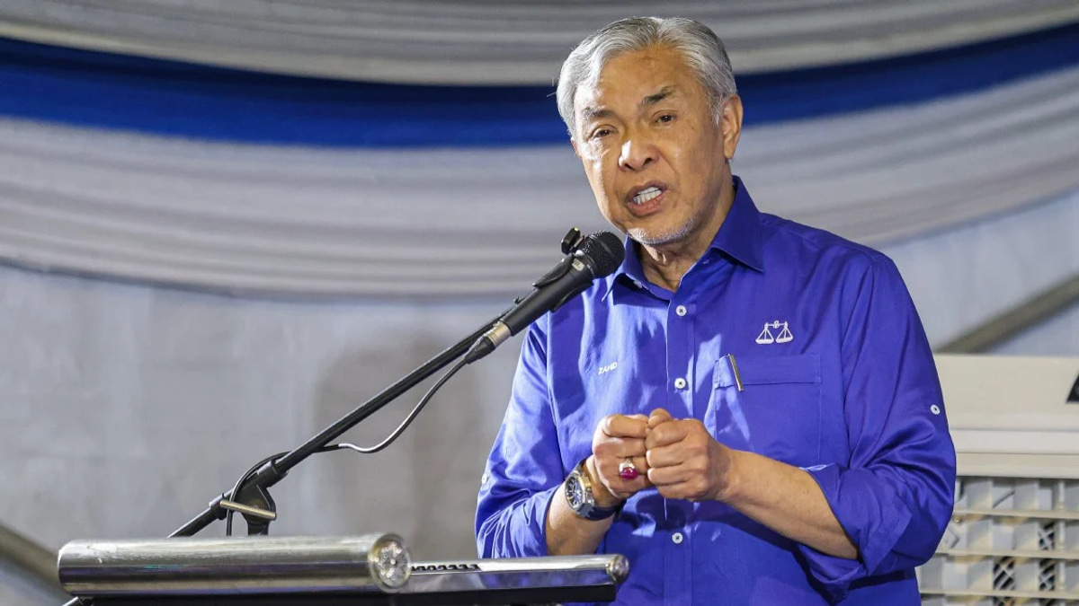 High Court Pauses Bar's Challenge to Zahid's DNAA as Federal Court Appeal Looms
