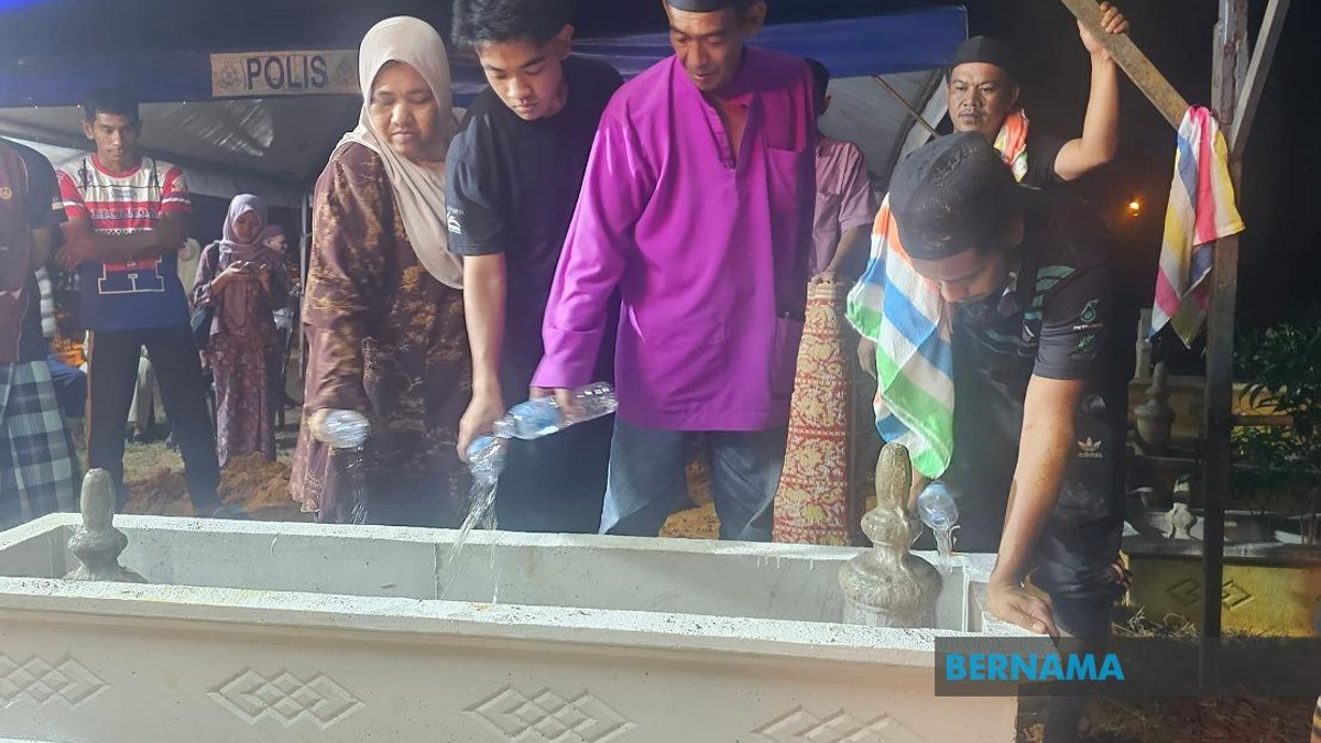 Young Police Constable Muhammad Raimi Laid to Rest Following Electric Shock Tragedy in Sabah